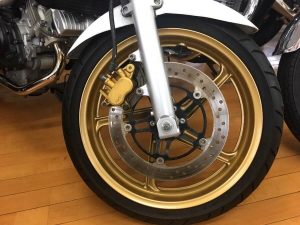 HONDAのバイクの前輪
